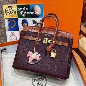 Classic Hermes Bag: A Stylish and Versatile Choice for Elegance